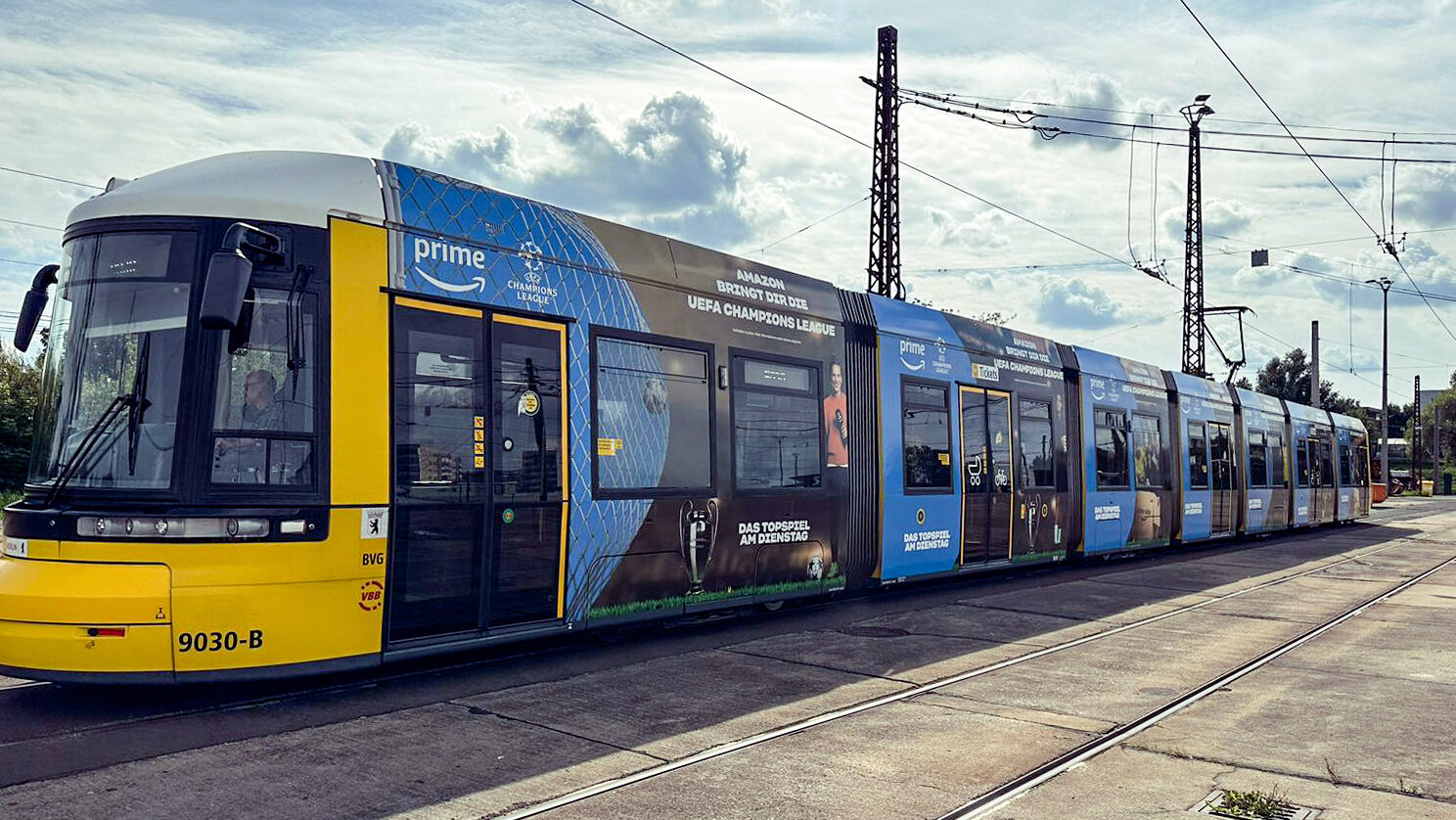 UEFA CHAMPIONSHIP_TRAM WRAP